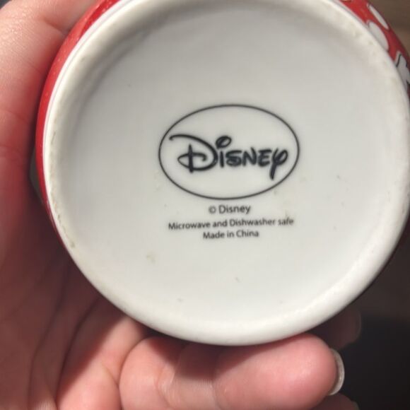 Disney Minnie Mouse Presents Winter Magic Mug Heart - Picture 6 of 6